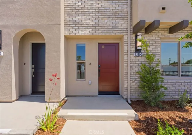 Photo 3 of Townhouse for sale at 10720 Golden Koi #B, El Monte, CA 91731 | MLS# IV26194026 | Listing updated on 2026-09-14