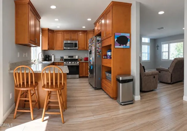Photo 3 of Single family home for sale at 675 Ash Cir, Fillmore, CA 93015 | MLS# V1-38560 | Listing updated on 2026-09-21