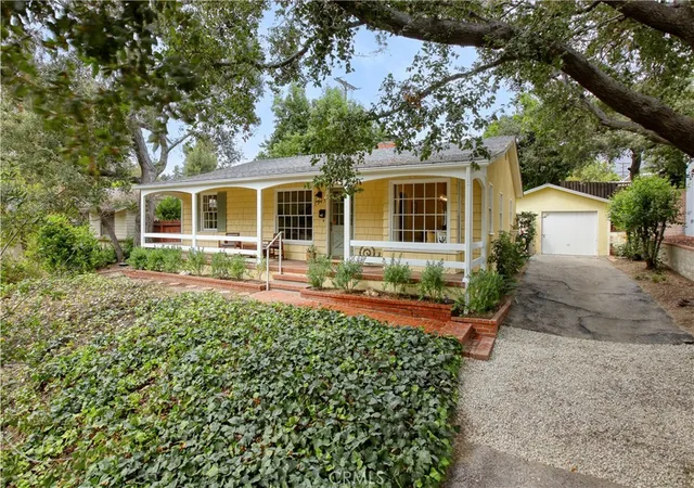 Photo 1 of Single family home for sale at 3213 Park Vista Dr, La Crescenta, CA 91214 | MLS# GD26191310 | Listing updated on 2026-09-15