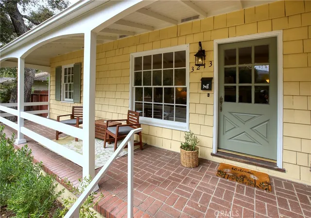 Photo 4 of Single family home for sale at 3213 Park Vista Dr, La Crescenta, CA 91214 | MLS# GD26191310 | Listing updated on 2026-09-15