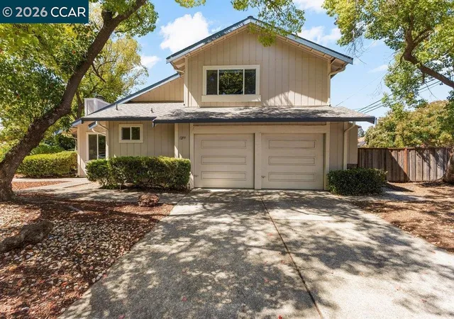 Listing Photo 5 - Condo for sale in building located at 1299 Sheppard Ct, Walnut Creek, CA 94598