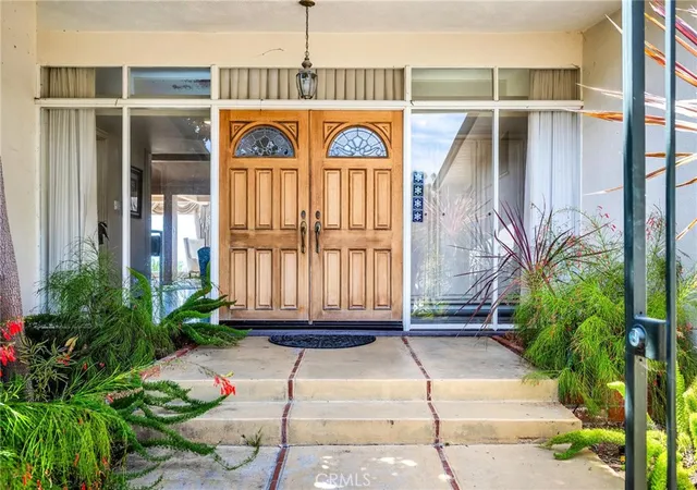 Photo 4 of Single family home for sale at 30327 Via Cambron, Rancho Palos Verdes, CA 90275 | MLS# PV26190705 | Listing updated on 2026-09-15