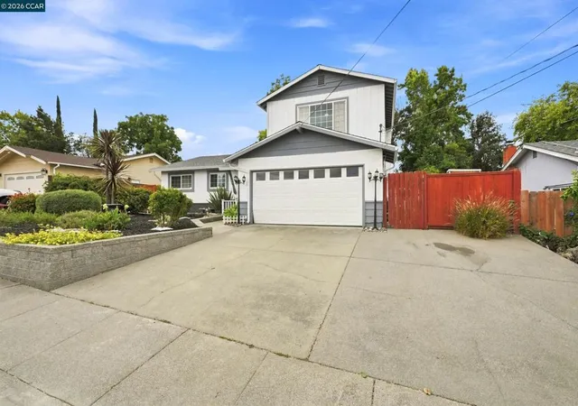 Photo 3 of Single family home for sale at 2279 Saint George Dr, Concord, CA 94520 | MLS# 41147197 | Listing updated on 2026-10-02