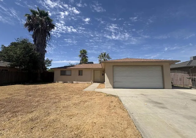 Photo 1 of Sale Pending at 3257 Sacramento Dr, Merced, CA 95348 | MLS# ML82060129 | Listing updated on 2026-09-15