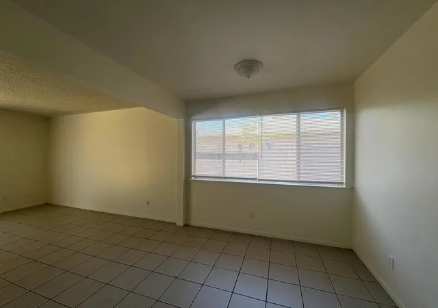 Photo 3 of Sale Pending at 3257 Sacramento Dr, Merced, CA 95348 | MLS# ML82060129 | Listing updated on 2026-09-15