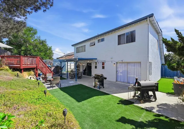 Photo 2 of Single family home for sale at 1340 Dorsey Way, Vista, CA 92083 | MLS# NDP2608344 | Listing updated on 2026-09-14