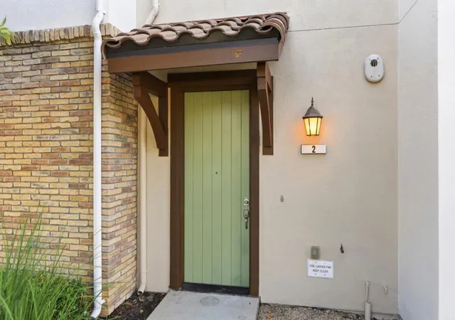Photo 3 of Condo for sale at 2756 Goble #2, San Jose, CA 95111 | MLS# ML82060136 | Listing updated on 2026-09-15