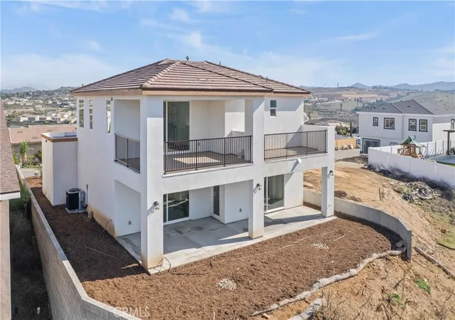Photo 3 of Sale Pending at 16765 La Bella Villa, Riverside, CA 92503 | MLS# OC26194640 | Listing updated on 2026-09-14