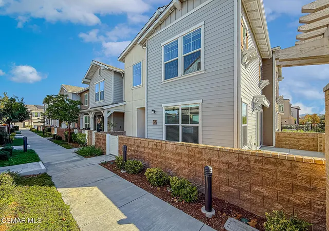 Photo 2 of Townhouse for sale at 1953 Cottage Dr #6, Simi Valley, CA 93065 | MLS# 226004225 | Listing updated on 2026-09-25