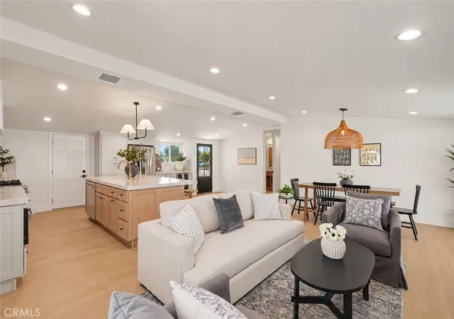 Photo 4 of Single family home for sale at 2425 Bowdoin, Costa Mesa, CA 92626 | MLS# OC26194250 | Listing updated on 2026-10-04