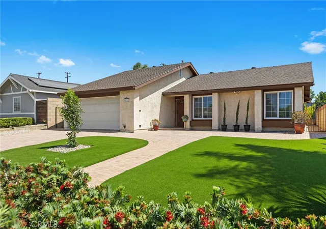 Photo 1 of Sale Pending at 812 De Jur St, Brea, CA 92821 | MLS# PW26189171 | Listing updated on 2026-10-05