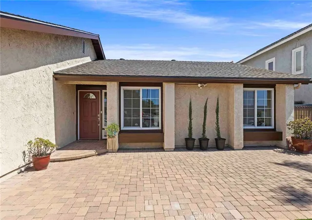 Photo 2 of Sale Pending at 812 De Jur St, Brea, CA 92821 | MLS# PW26189171 | Listing updated on 2026-10-05