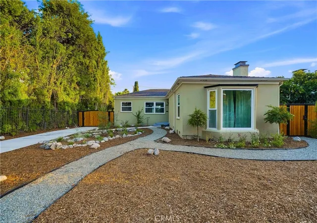 Photo 3 of Single family home for sale at 1770 1772 Paloma St, Pasadena, CA 91104 | MLS# MB26171171 | Listing updated on 2026-09-25