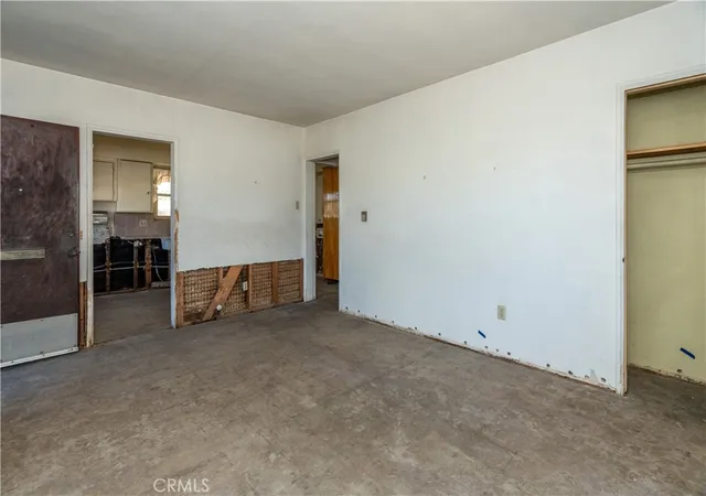 Photo 3 of Sale Pending at 16023 S Manhattan, Gardena, CA 90247 | MLS# SB26194938 | Listing updated on 2026-09-14