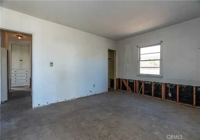 Photo 3 of Sale Pending at 16023 S Manhattan, Gardena, CA 90247 | MLS# SB26194938 | Listing updated on 2026-09-14