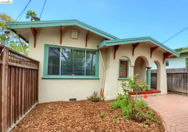 Single family home for sale at 1265 Hopkins St, Berkeley, CA 94702 | MLS# 41147280 | Listing updated on 2026-09-15