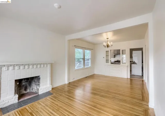 Photo 4 of Single family home for sale at 1265 Hopkins St, Berkeley, CA 94702 | MLS# 41147280 | Listing updated on 2026-09-15