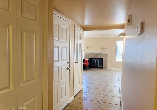 Listing Photo 4 - Condo for sale in building located at 43376 Cook, Palm Desert, CA 92211 - Unit #28