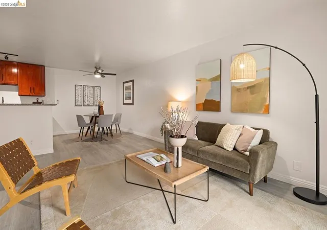 Listing Photo 4 - Condo for sale in building located at 385 Jayne Ave, Oakland, CA 94610 - Unit #109