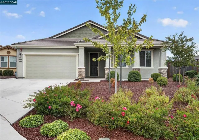 Photo 1 of Sale Pending at 5000 Harrow Ct, Vacaville, CA 95687 | MLS# 41147285 | Listing updated on 2026-09-24