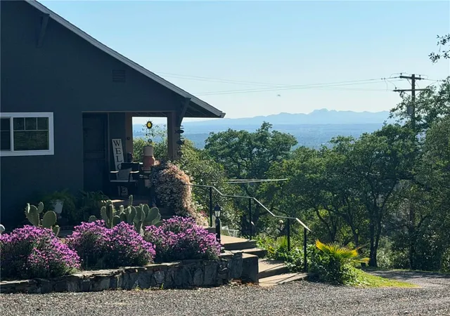 Photo 3 of Single family home for sale at 289 Skyline Blvd, Oroville, CA 95966 | MLS# OR26193061 | Listing updated on 2026-09-15