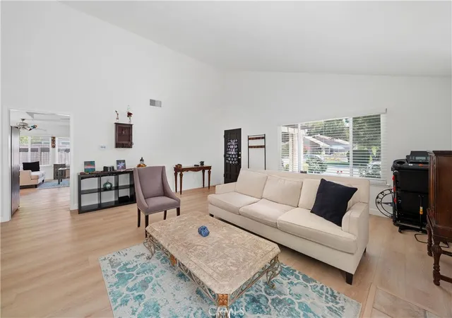 Photo 3 of Sale Pending at 25347 Via Oriol, Valencia, CA 91355 | MLS# SR26195137 | Listing updated on 2026-09-14