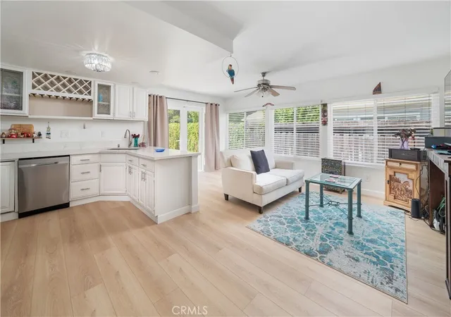 Photo 4 of Sale Pending at 25347 Via Oriol, Valencia, CA 91355 | MLS# SR26195137 | Listing updated on 2026-09-14