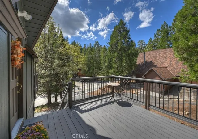 Photo 3 of Single family home for sale at 27230 Peninsula, Lake Arrowhead, CA 92352 | MLS# IG26195152 | Listing updated on 2026-09-26