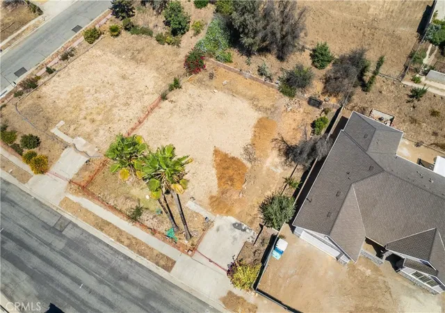 Photo 3 of Sale Pending at 523 E Mount Curv, Altadena, CA 91001 | MLS# AR26195076 | Listing updated on 2026-09-23
