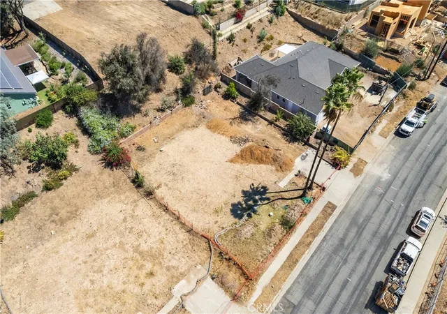 Photo 3 of Sale Pending at 523 E Mount Curv, Altadena, CA 91001 | MLS# AR26195076 | Listing updated on 2026-09-23