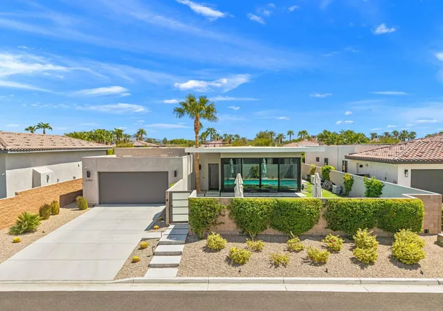 Photo 4 of Single family home for sale at 57812 Santo Thomas, La Quinta, CA 92253 | MLS# 219152360DA | Listing updated on 2026-09-15