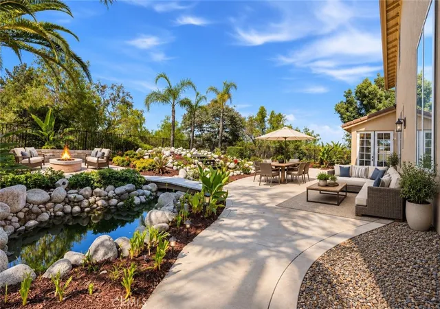 Photo 3 of Sale Pending at 45514 Caminito Avila, Temecula, CA 92592 | MLS# SW26195236 | Listing updated on 2026-09-15