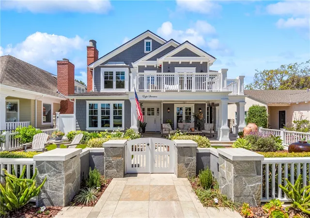 Photo 1 of Single family home for sale at 817 Main St, Huntington Beach, CA 92648 | MLS# OC26192773 | Listing updated on 2026-10-01