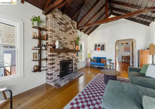 Photo 4 of Single family home for sale at 5327 Brann St, Oakland, CA 94619 | MLS# 41147334 | Listing updated on 2026-09-15