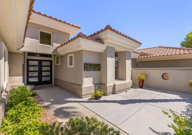 Photo 3 of Single family home for sale at 78576 Bougainvillea Dr, Palm Desert, CA 92211 | MLS# 219152378DA | Listing updated on 2026-10-05