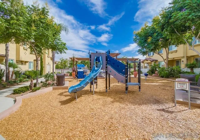 Photo 3 of Townhouse for sale at 1672 Puffin #3, Chula Vista, CA 91913 | MLS# 260021895SD | Listing updated on 2026-09-14