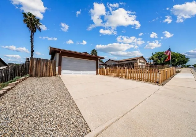Photo 3 of Single family home for sale at 1458 Kent, Escondido, CA 92027 | MLS# PT26195489 | Listing updated on 2026-09-14