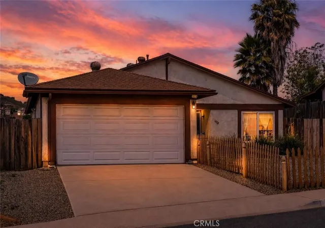 Photo 4 of Single family home for sale at 1458 Kent, Escondido, CA 92027 | MLS# PT26195489 | Listing updated on 2026-09-14