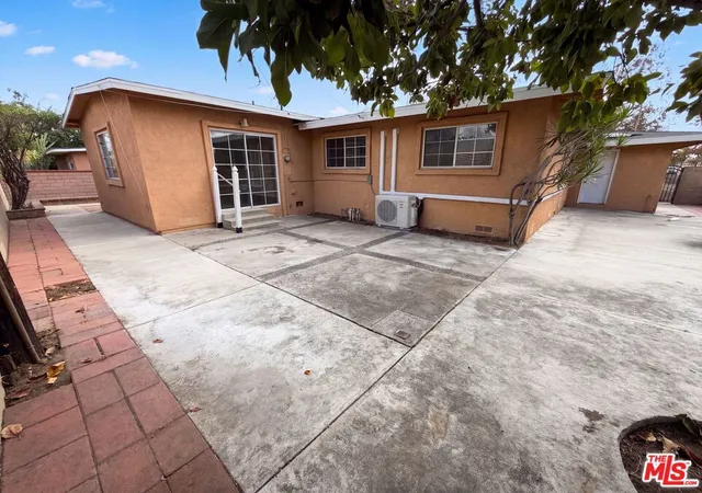 Photo 4 of Single family home for sale at 1426 S Rita Way, Santa Ana, CA 92704 | MLS# 26984789 | Listing updated on 2026-09-15