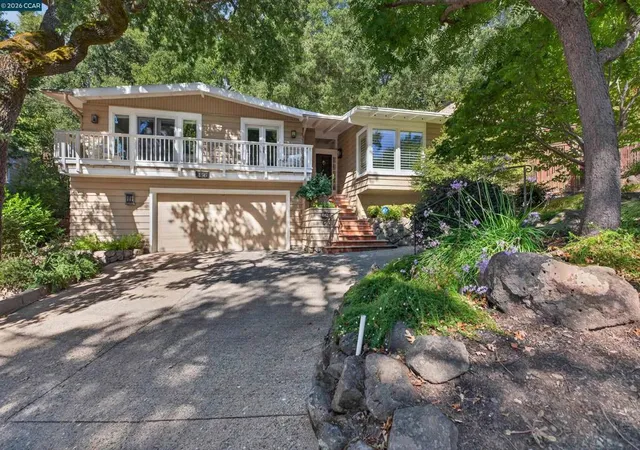 Photo 2 of Single family home for sale at 456 Camino Sobrante, Orinda, CA 94563 | MLS# 41147358 | Listing updated on 2026-09-21