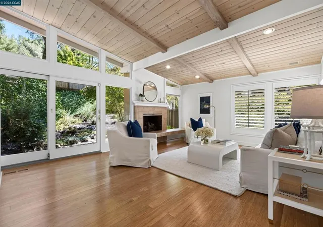 Photo 4 of Single family home for sale at 456 Camino Sobrante, Orinda, CA 94563 | MLS# 41147358 | Listing updated on 2026-09-21