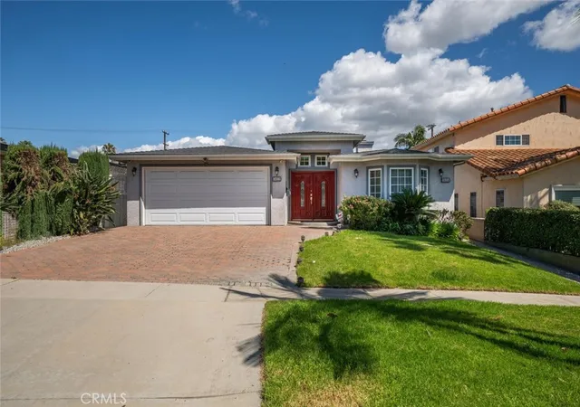 Multi family home for sale at 3622 Pacific, Long Beach, CA 90807 | MLS# PW26195658