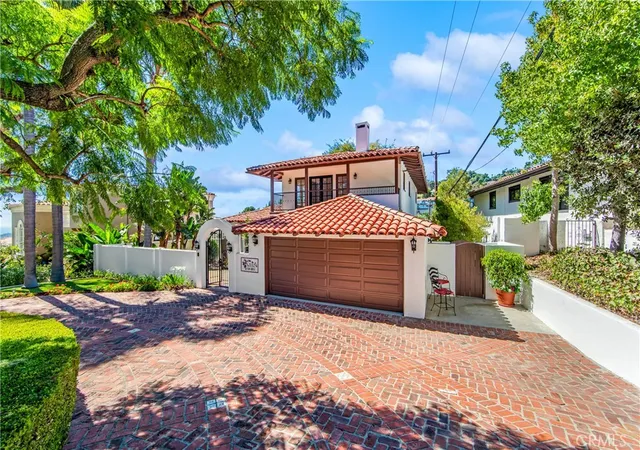 Photo 3 of Single family home for sale at 6532 Via Siena, Rancho Palos Verdes, CA 90275 | MLS# OC26195545 | Listing updated on 2026-10-04
