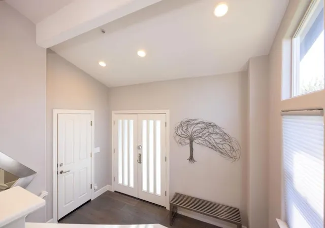 Photo 3 of Single family home for sale at 523 El Granada Blvd, El Granada, CA 94019 | MLS# ML82060285 | Listing updated on 2026-09-16