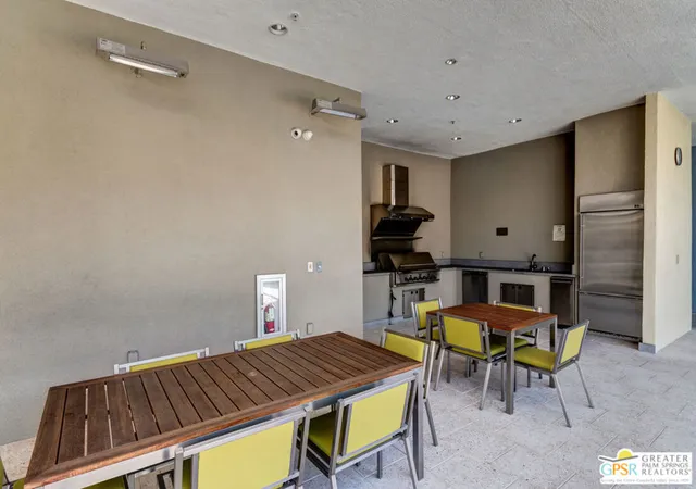 Listing Photo 2 - Condo for sale in building located at 870 E Palm Cyn Dr, Palm Springs, CA 92264 - Unit #202