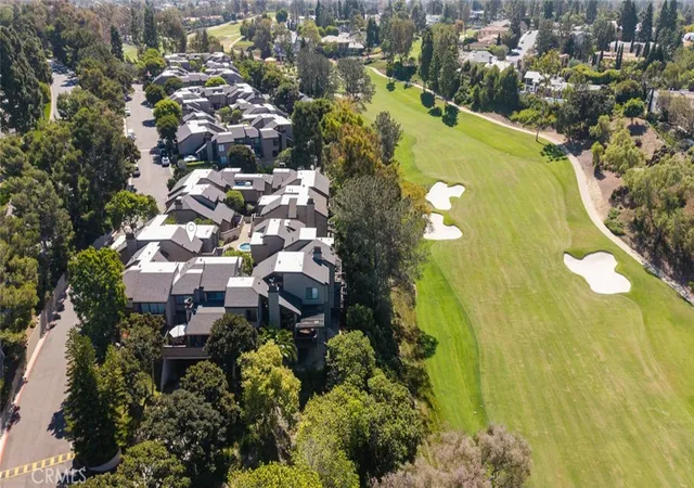Photo 3 of Townhouse for sale at 2 Canyon Is, Newport Beach, CA 92660 | MLS# OC26195569 | Listing updated on 2026-09-14