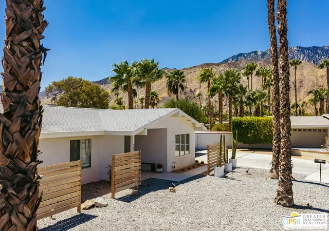 Photo 4 of Single family home for sale at 1373 E Madero Cir, Palm Springs, CA 92262 | MLS# 26902753PS | Listing updated on 2026-09-15