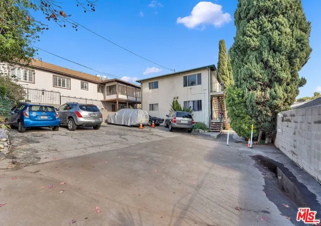 Listing Photo 5 - Condo for sale in building located at 2241 Ewing St, Los Angeles, CA 90039