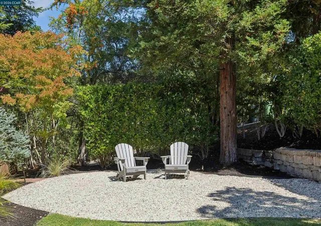 Photo 2 of Single family home for sale at 71 Scenic Dr, Orinda, CA 94563 | MLS# 41147403 | Listing updated on 2026-09-14