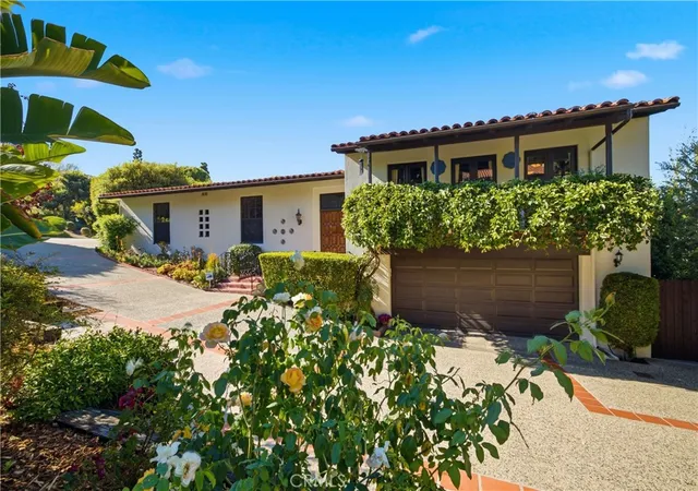 Photo 3 of Single family home for sale at 709 Via Del Monte, Palos Verdes Estates, CA 90274 | MLS# SB26195754 | Listing updated on 2026-09-27